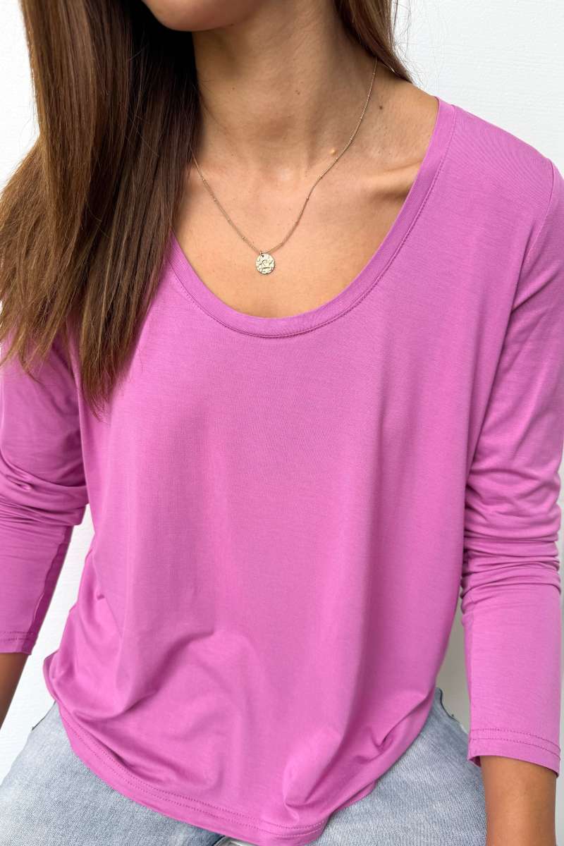 Long Sleeve Everyday Scoop Tee - Image 17