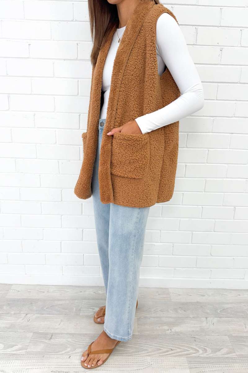 Midi Teddy Vest - Image 11