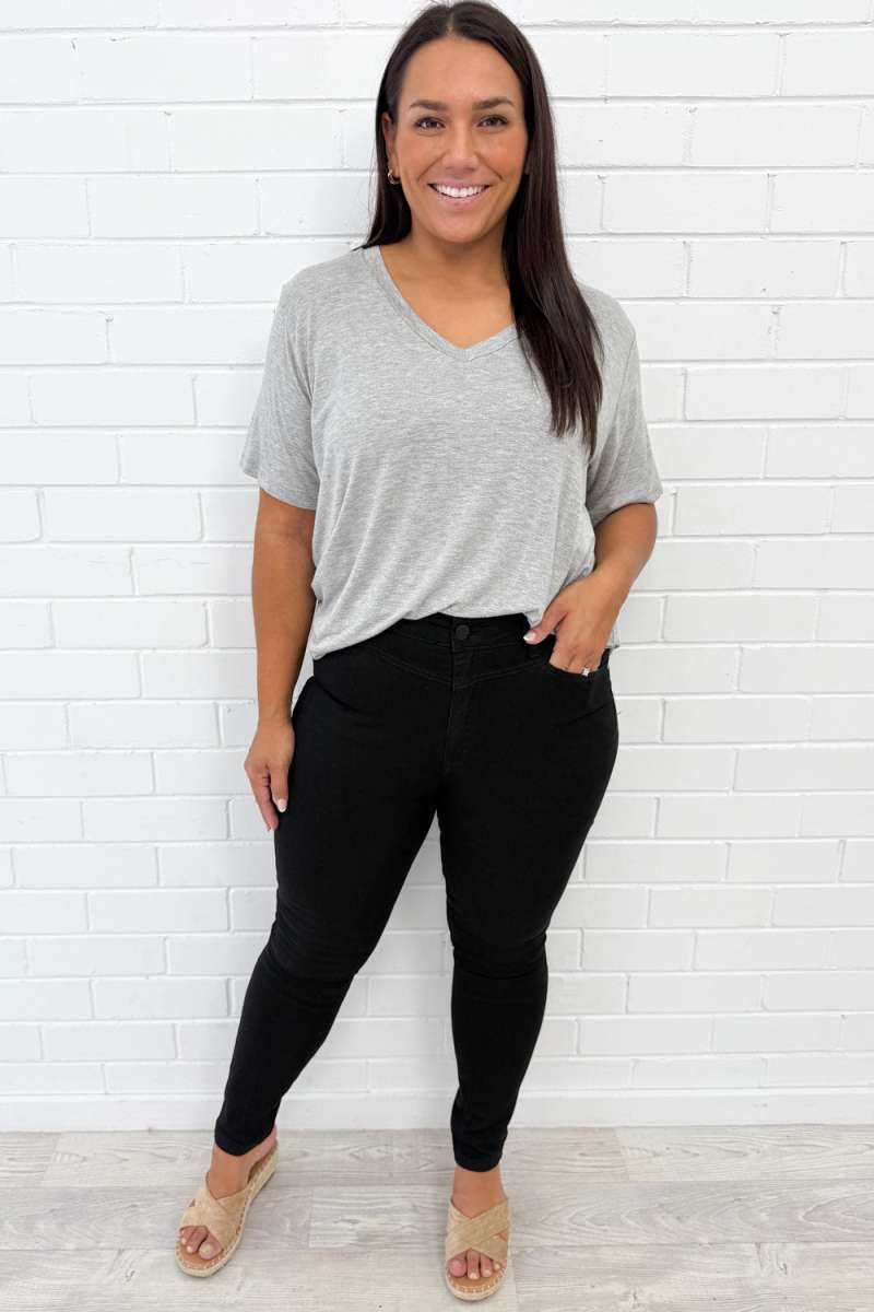 Reign Jeans - Image 22
