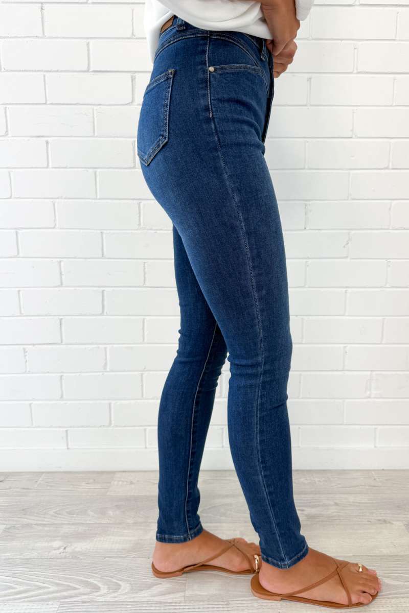 Reign Jeans - Image 5