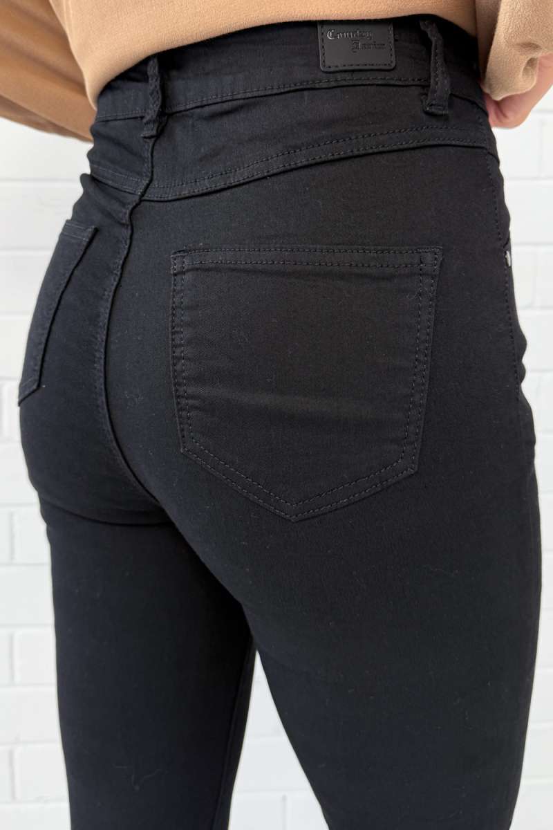 Reign Jeans - Image 20