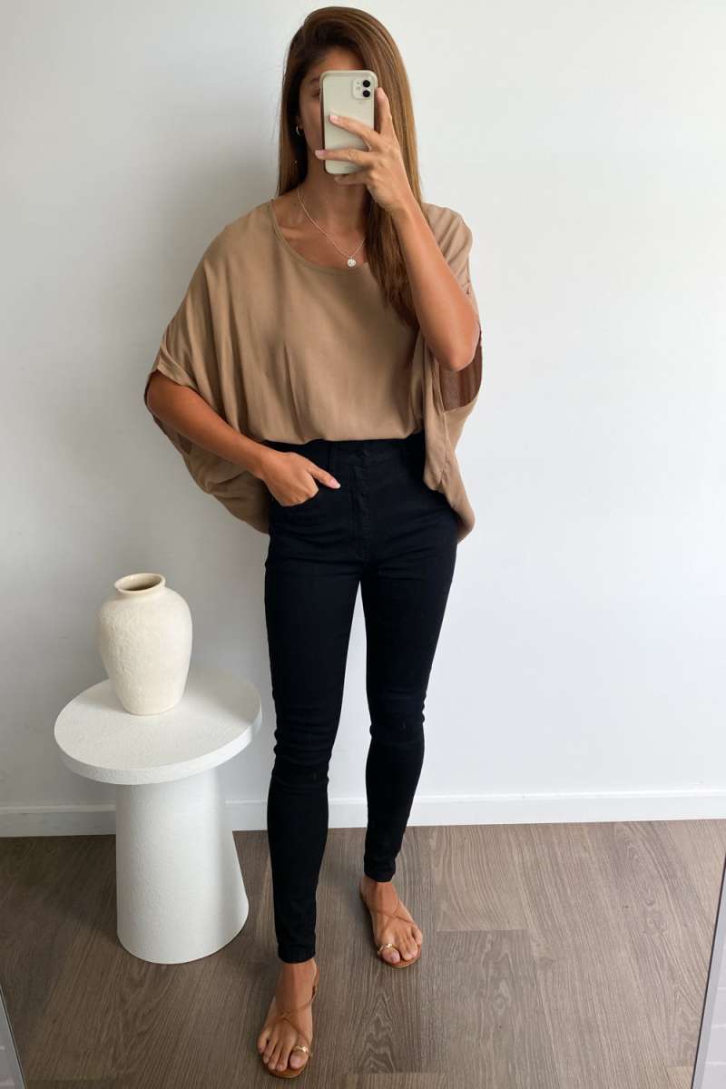 Reign Jeans - Image 25
